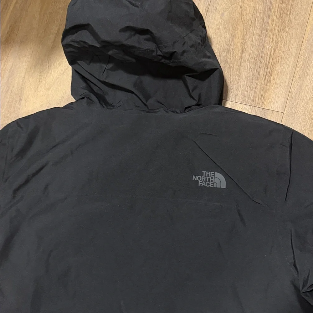 The North Face Ascendent Insulated Jacket - Picture 8 of 8